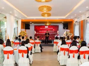 Tham dự hội nghị tổng kết kinh doanh tại Tam Giang Lagoon